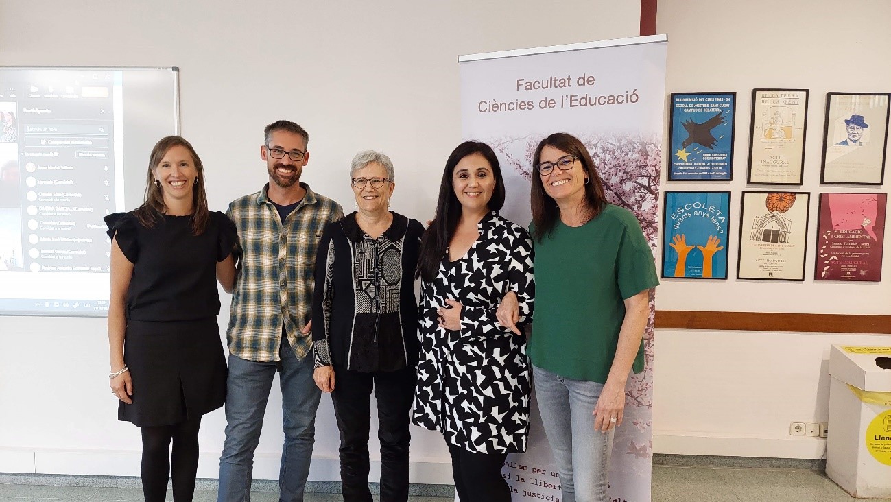  Pía José González García i les doctores Mariona Espinet Blanch i Anna Marbà Tallada 