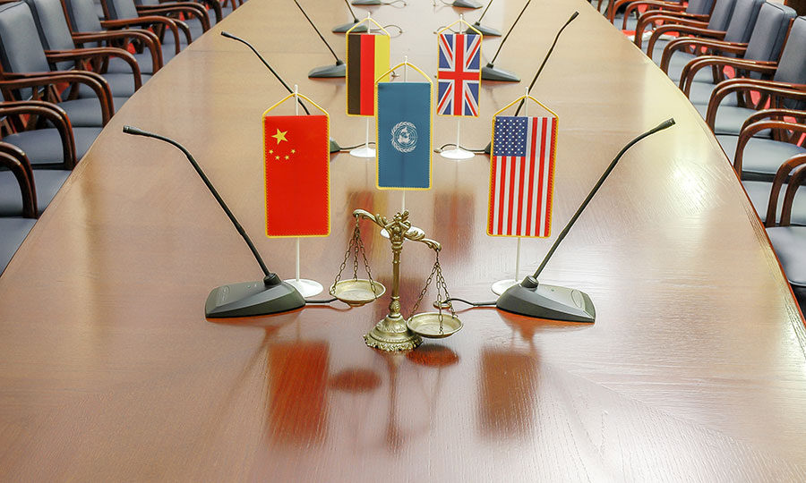 Grau en Dret i Grau en Relacions Internacionals