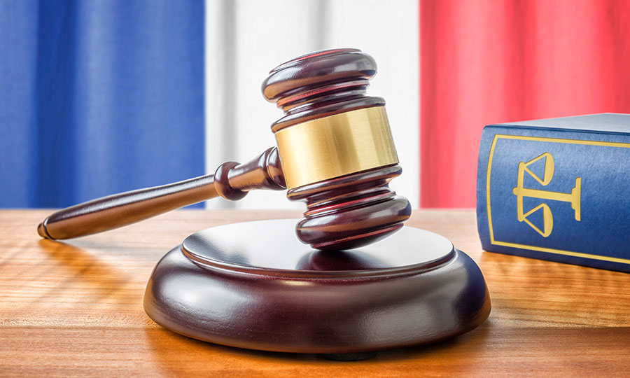 Grau en Dret i Licence en Droit i Master 1 en Droit