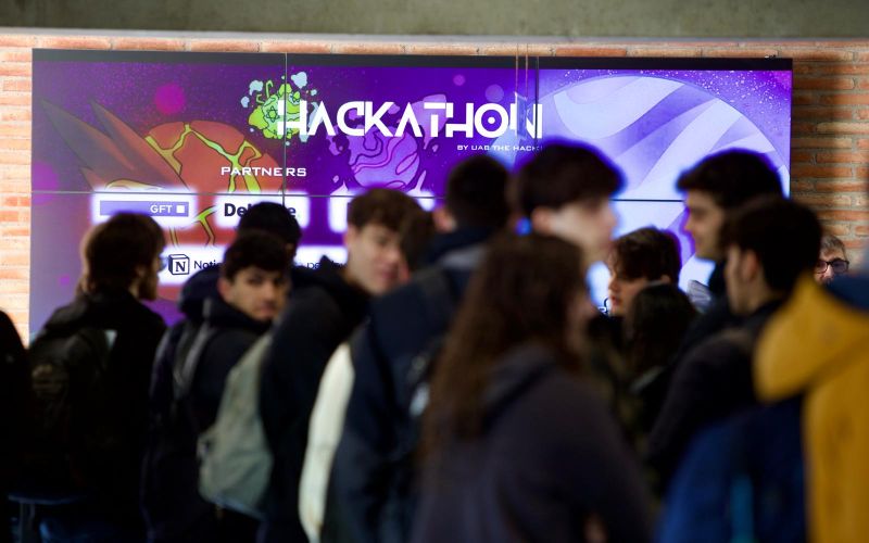 Imatge d'una de les edicions fetes a UAB THE HACK