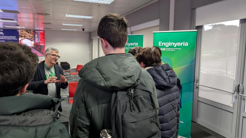 Participació UAB dintre de la fira de Code Wars