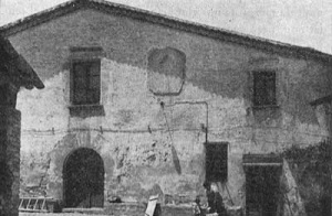 Photograph of the facade of the Masia in the early XX century