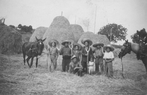 Treballadors de la masia a principis del segle XX