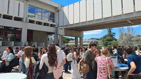 Entrevistes entre estudiants i empreses i entitats a la fira ENGEGA'T 2026.