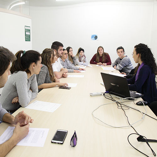 Amplia la imatge Aula seminari de la Facultat