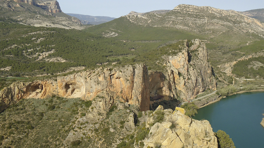 Vista general del jaciment Roca dels Bous