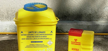 container for the transport of biohazardous waste