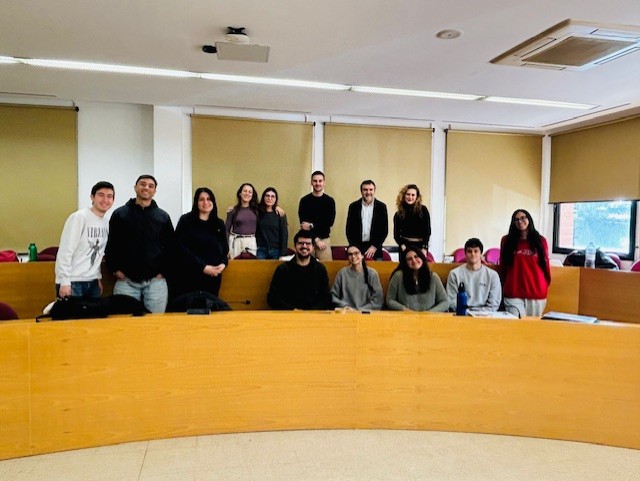 MUPER_D_RAMOS_I_NAFRIA_CON_ESTUDIANTES_MASTER