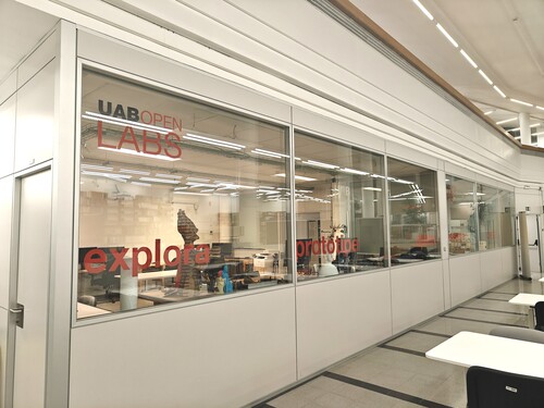 Digital Lab at the UAB Periodicals Room