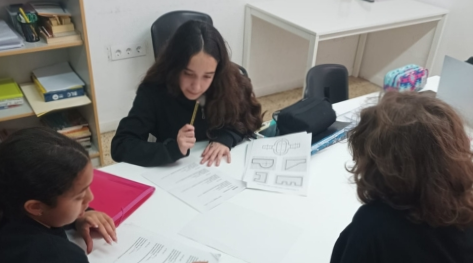 Aula de jóvenes con dificultades de apredizaje y en situación de vulnerabilidad