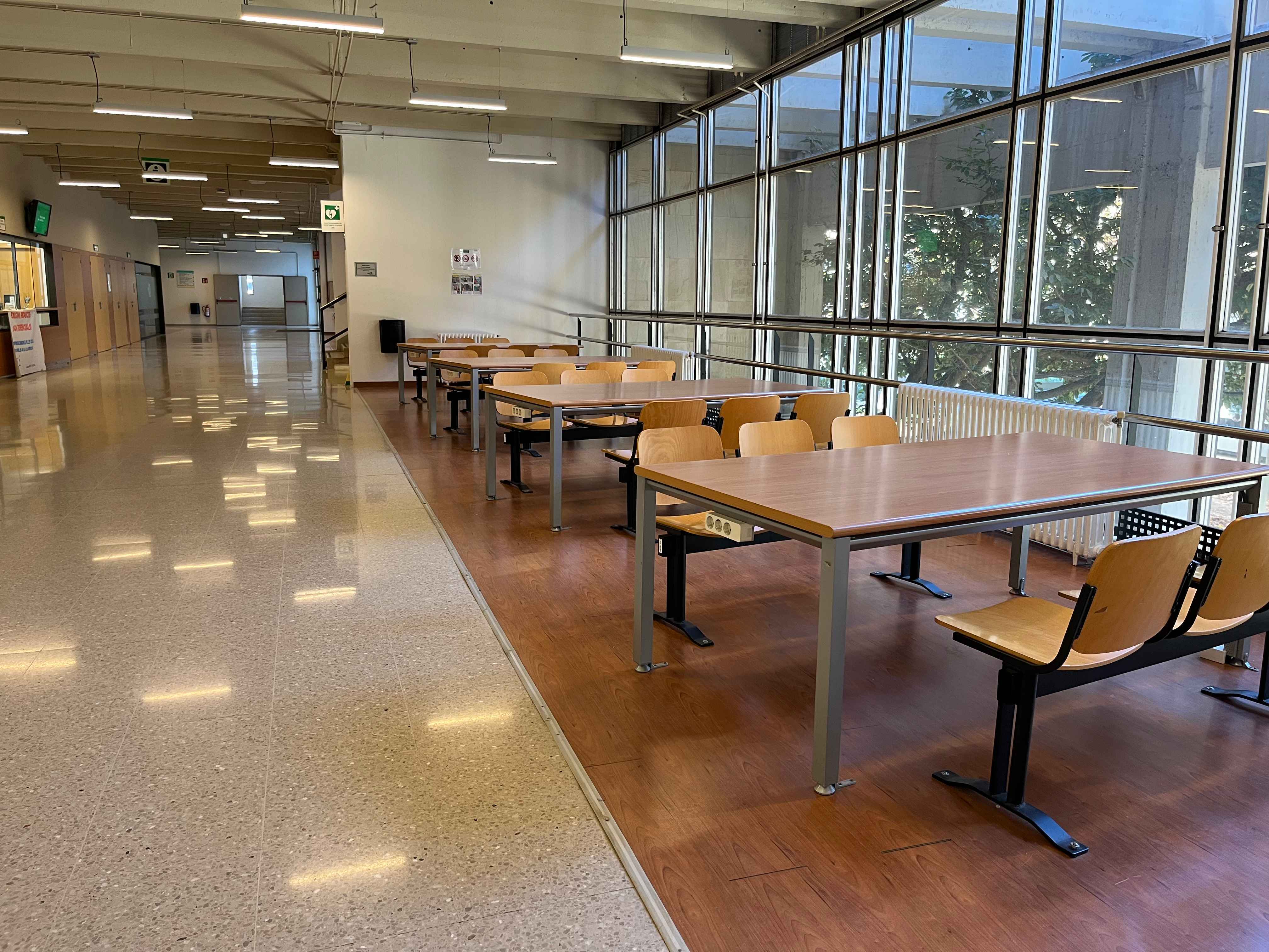 Foto taules facultat