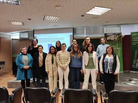 Foto de las personas asistentes al coloquio de la Escuela de Doctorado