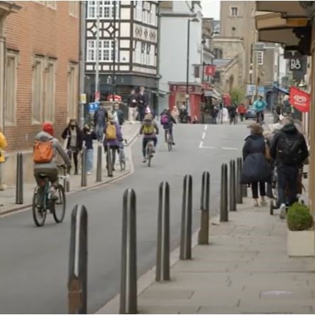 Reproduce el vídeo Conferencia 2: La bicicleta en el PDI 2021-2030. Jordi Martin del equipo técnico del PDI 2021-2030.