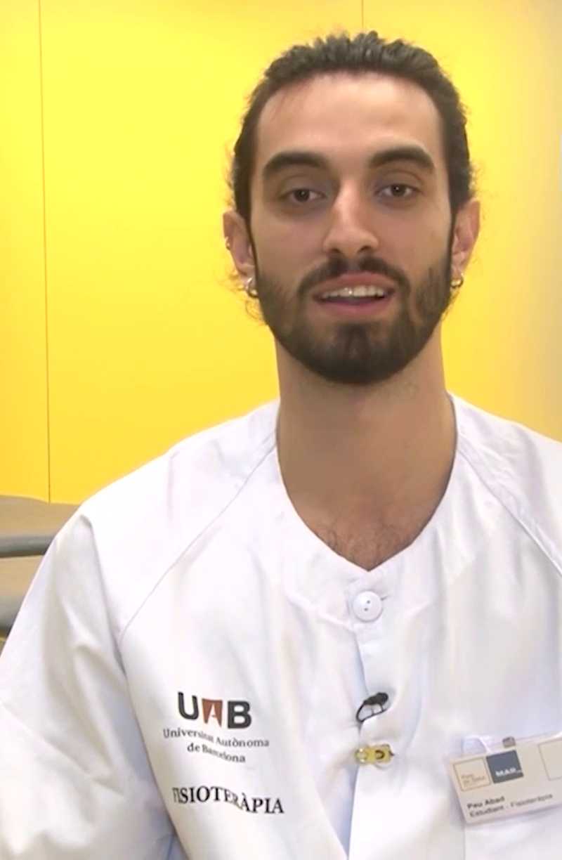 Reproduce el vídeo Pau Abad - Estudiante de Fisioterapia