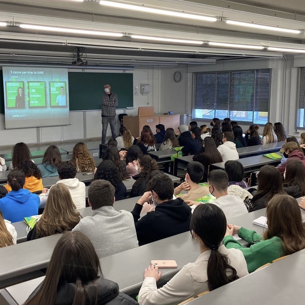 estudiants a les portes obertes